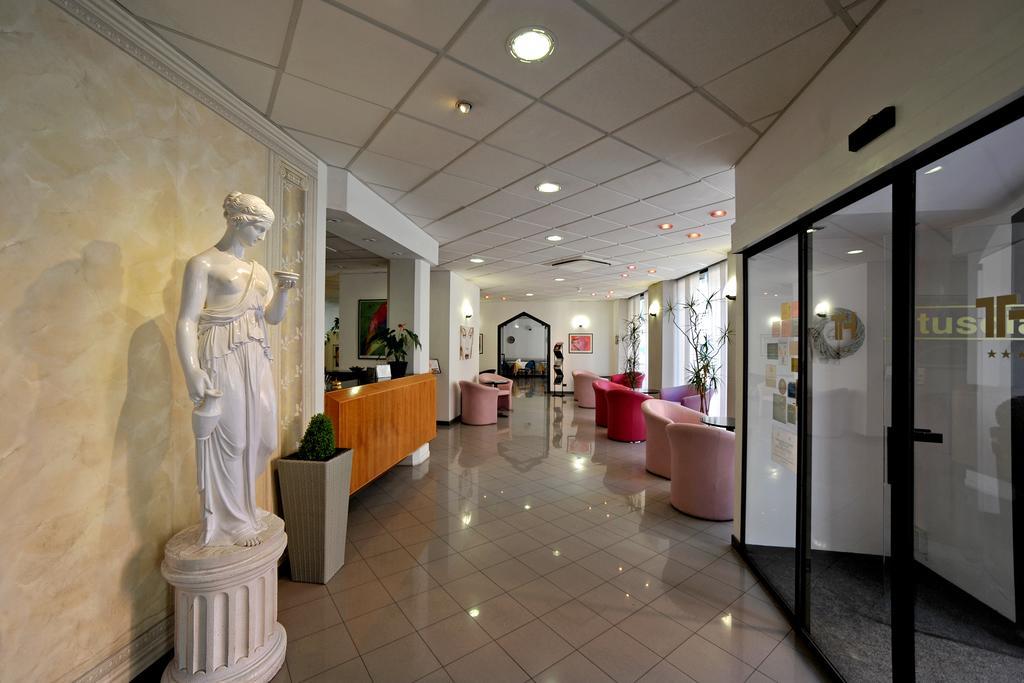 Tuscia Hotel วิแตร์โบ ภายนอก รูปภาพ